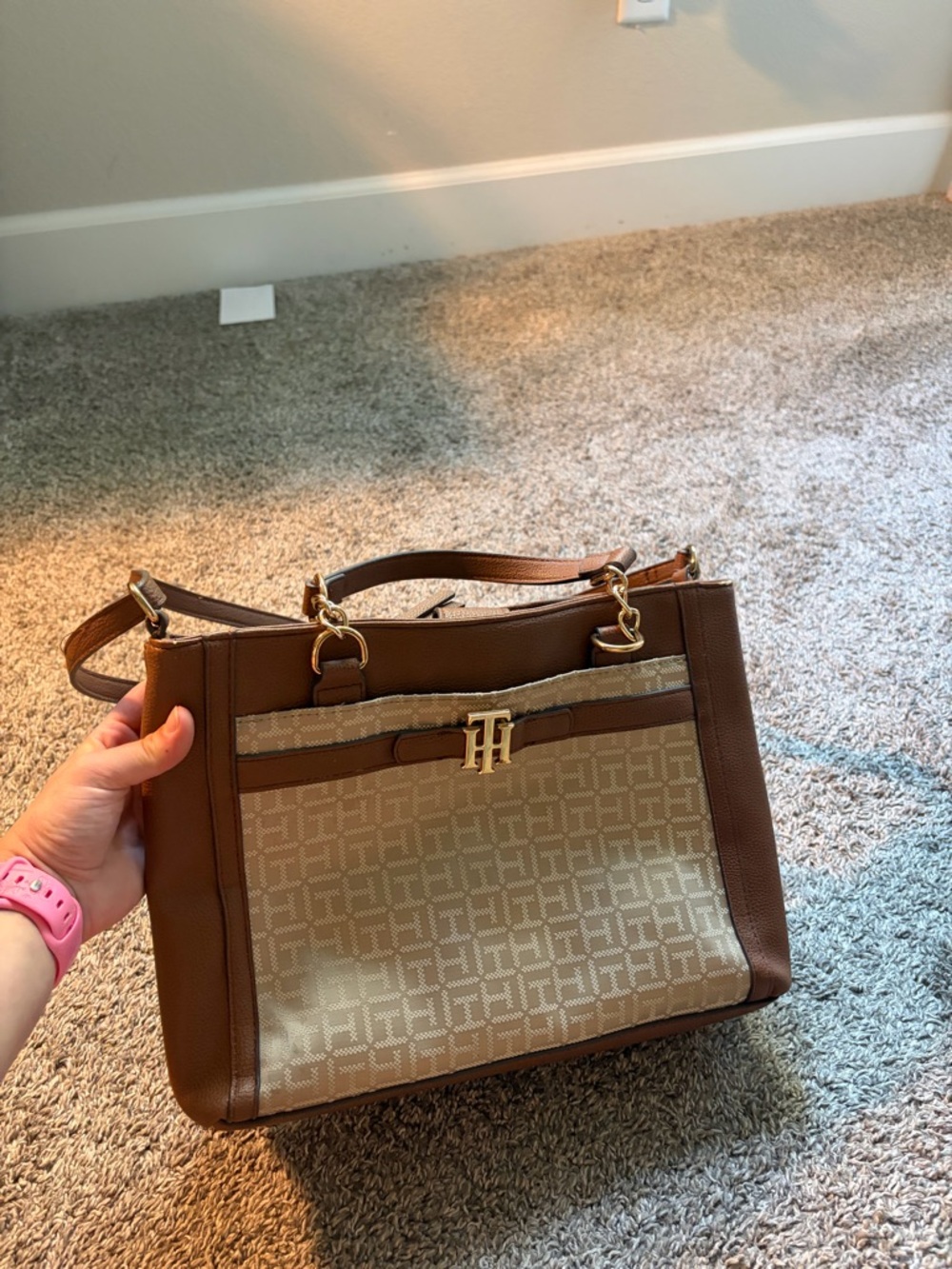 Tommy Hilfiger Brown and Cream Signature Tote Shoulder Bag